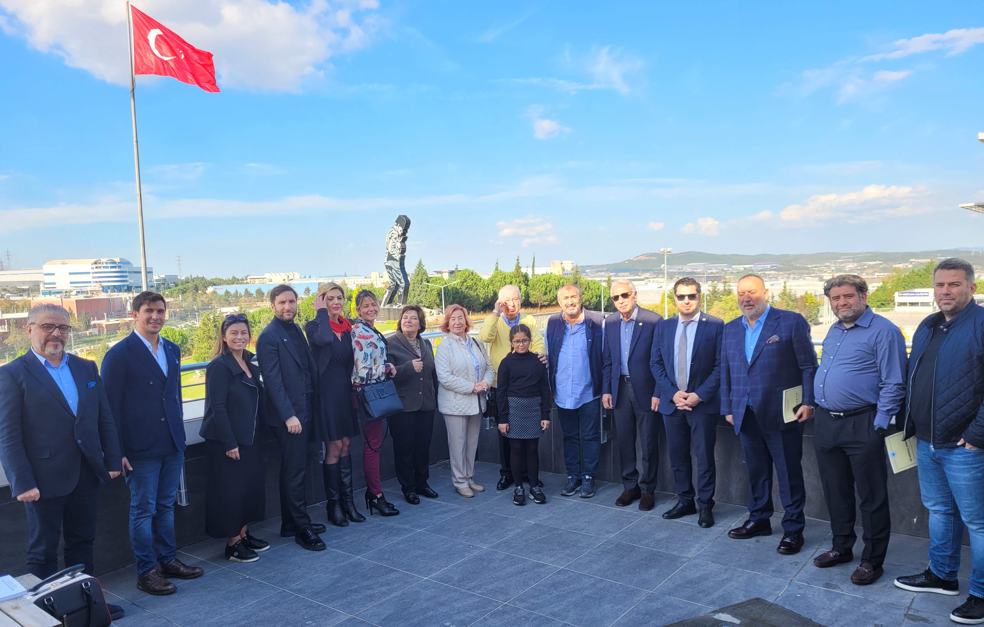 Marmara Grubu Vakfı Adem Ceylan Okulunda toplandı