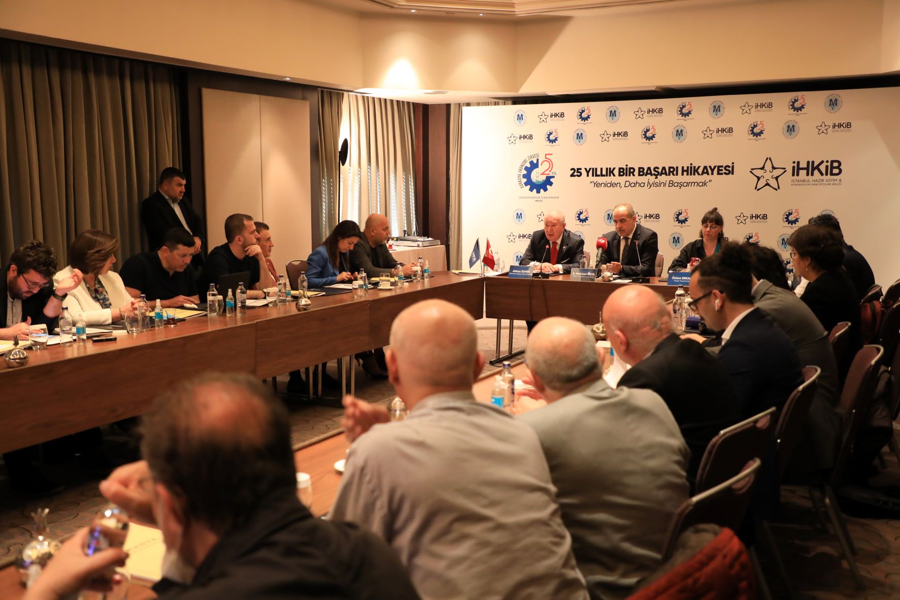 Marmara Grubu Vakfı ve İHKİB işbirliği ile basın toplan