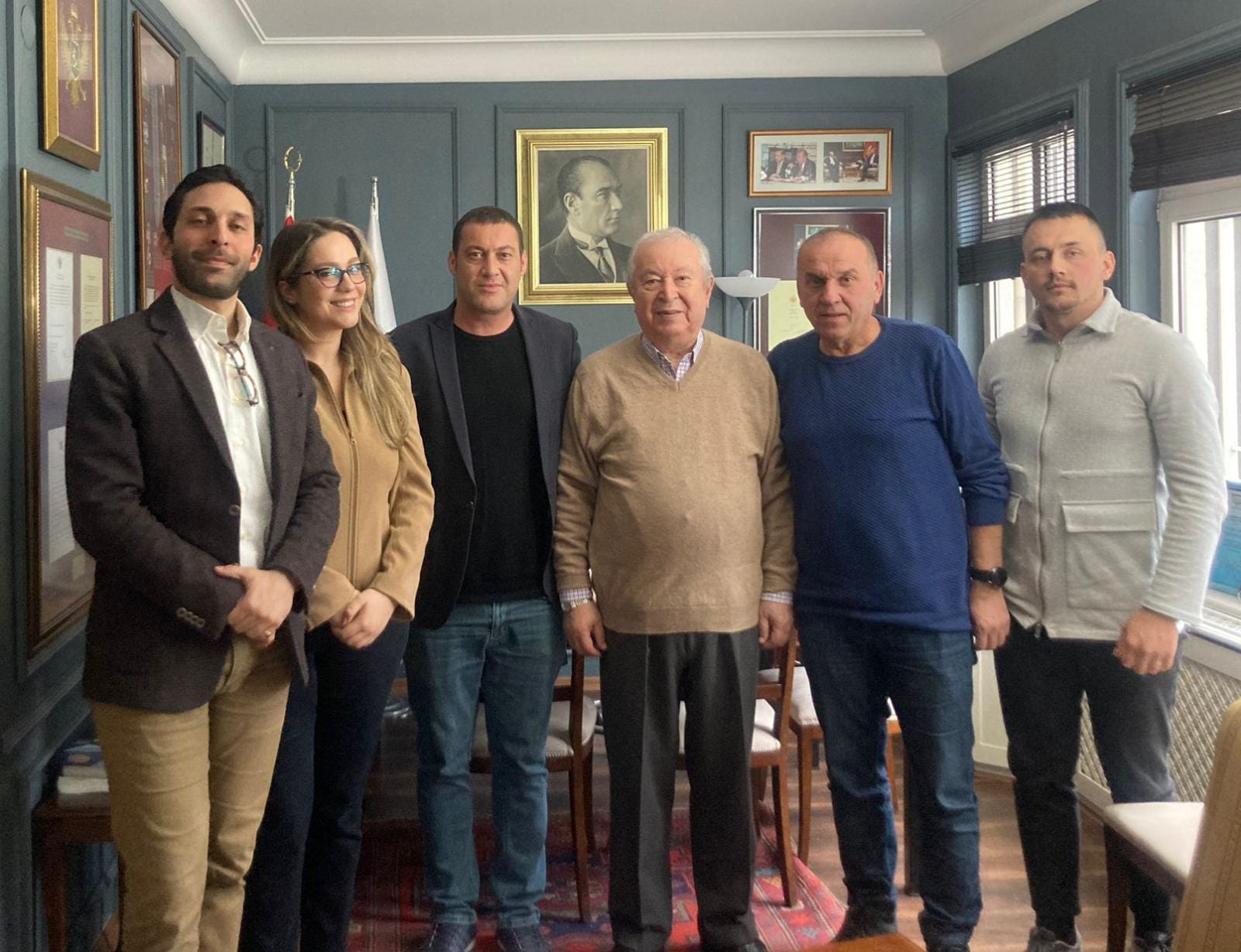 Karadağ Burhaniye Sancak Derneği  Dr. Akkan Suveri Ziyaret Etti.