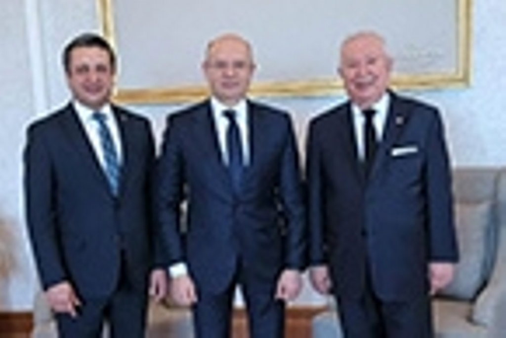 Minister Parviz Shahbazov Receives Dr. Suver and Sezgin Bilgiç