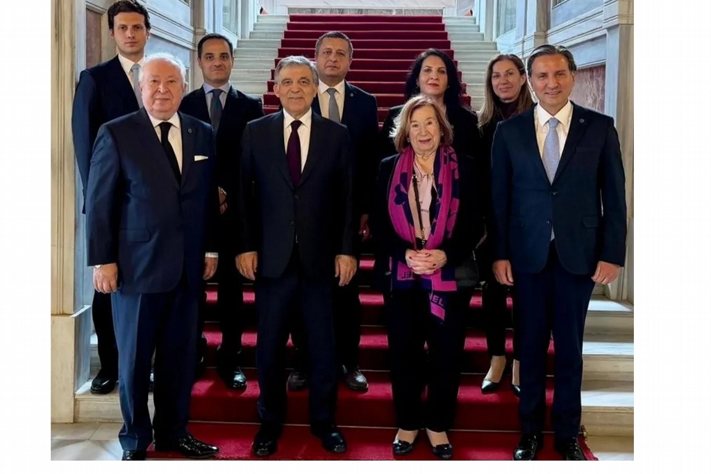 11.Cumhurbaşkanı Abdullah Gül Marmara Grubu Vakfını kabul etti