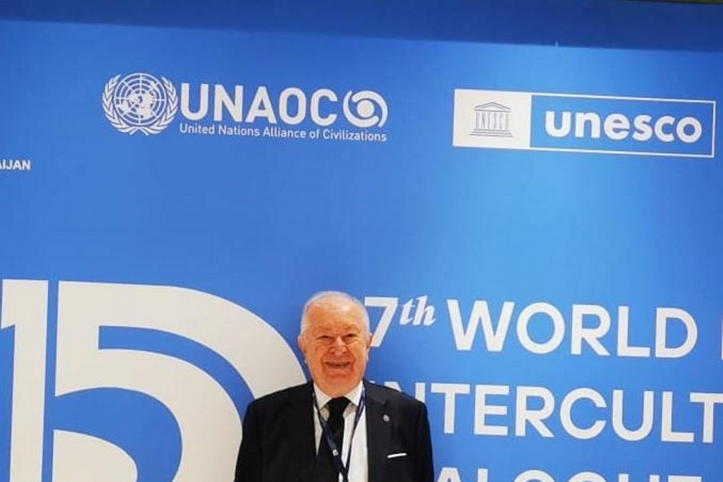 Dr. Akkan Suver Baku Humanitarian Forumu'na katıldı