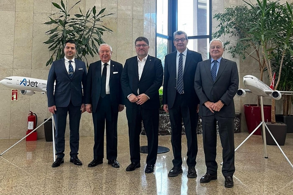 Marmara Group Foundation Visits Turkish Airlines