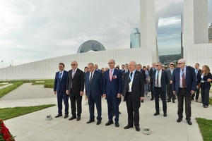Foundation Delegation Visits Heydar Aliyev Memorial