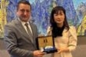 Prof. Dr. Oh Eunkyung Receives Sezgin Bilgic