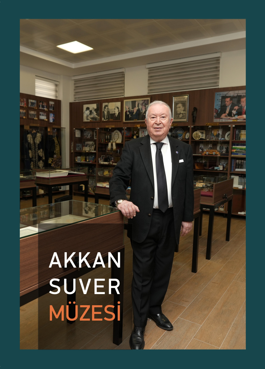 Akkan Suver Müzesi Kitabı Okuyucu ve Ziyaretçiyle Buluştu Akkan Suver Müzesi Kitabı Okuyucu ve Ziyaretçiyle Bulu