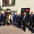 Azerbaycanlı aydınlar için anıt dikildi 