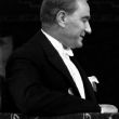 Büyük Atatürk Vatan Sana Minettardır