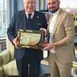 Dr. Akkan Suver'e Kerim Yazıcı dan hediye