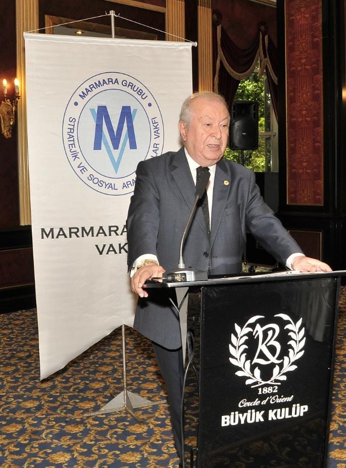 Dr. Akkan Suver Marmara Grubu Vakfında yeniden Genel Başkan seçildi Dr. Akkan Suver Marmara Grubu Vakfında yeniden Genel Ba