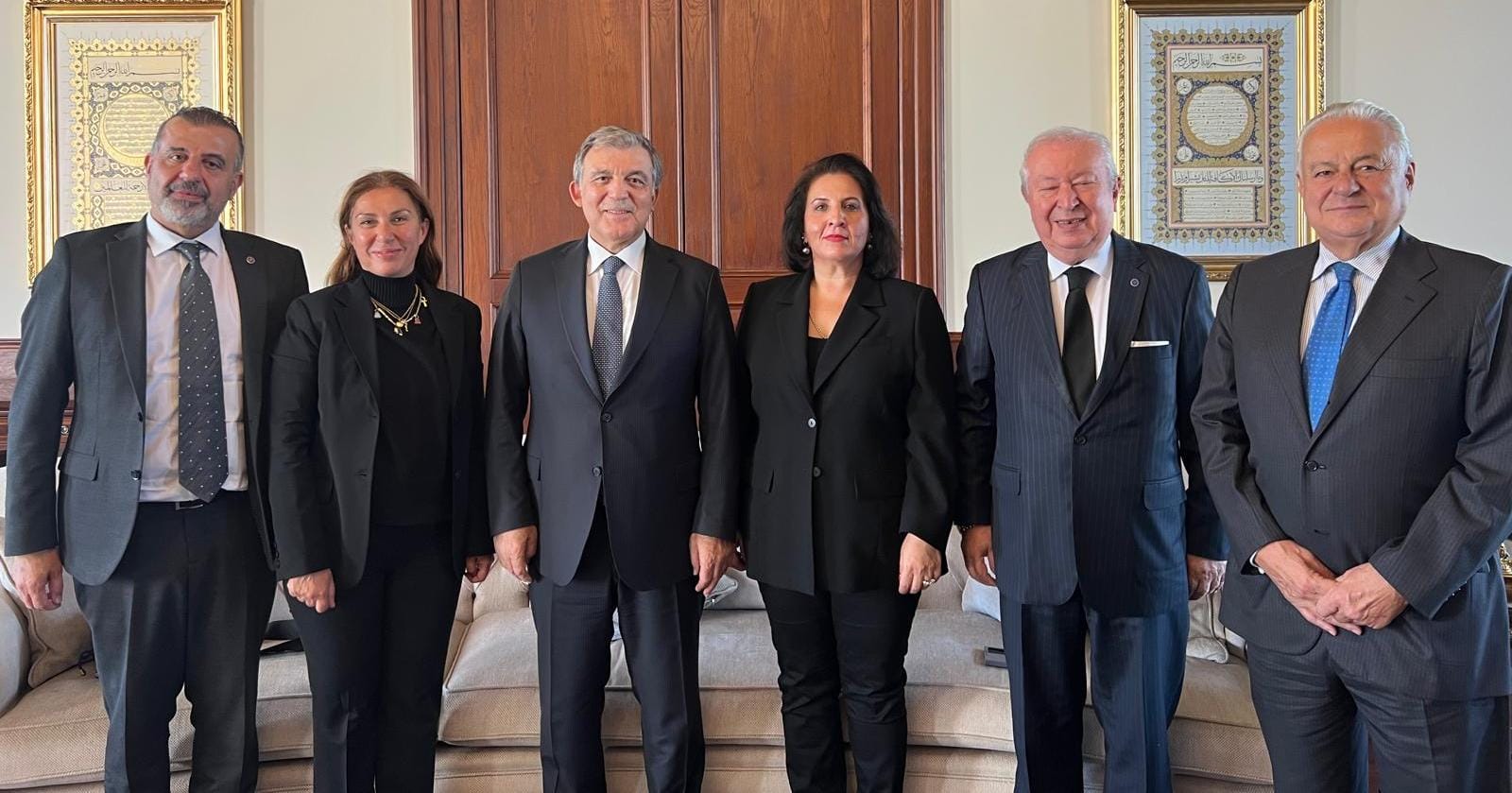 Marmara Grubu Vakfı’ndan 11. Cumhurbaşkanı Abdullah Gül’e Ziyaret Marmara Grubu Vakfı’ndan 11. Cumhurbaşkanı Abdullah Gül