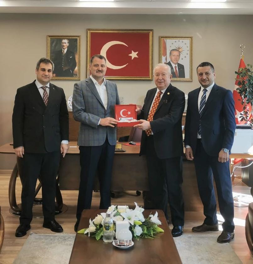 Marmara Grubu Vakfından Havalimanı na teşekkür ziyareti Marmara Grubu Vakfından Havalimanı na teşekkür ziyareti